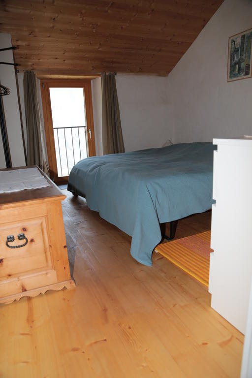Ferienwohnung Casa Flora Verdabbio Zimmer foto