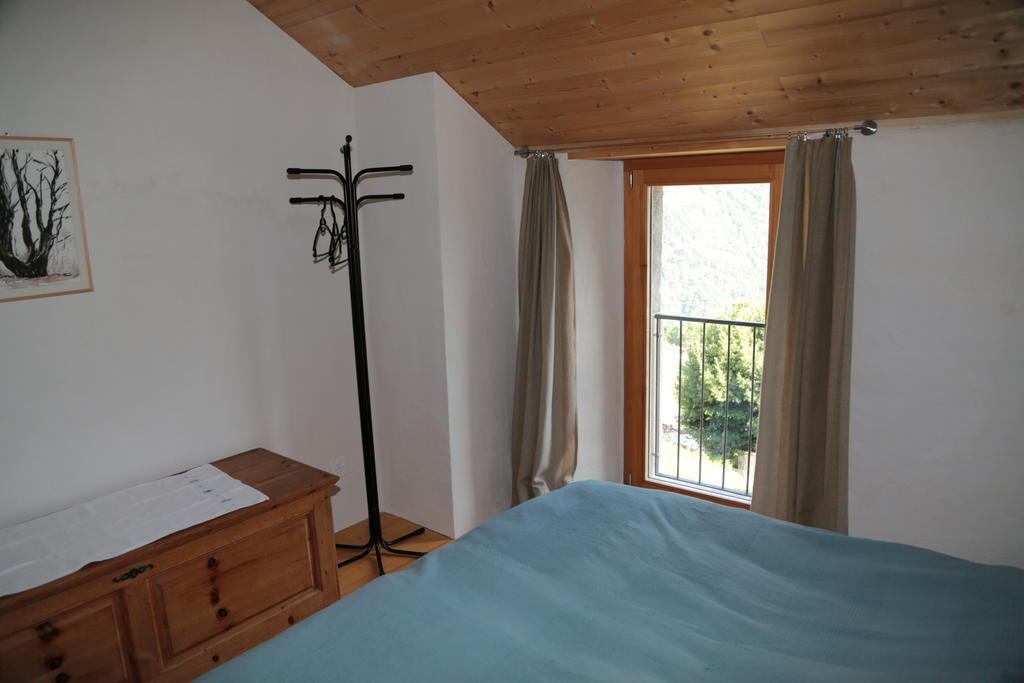 Ferienwohnung Casa Flora Verdabbio Zimmer foto